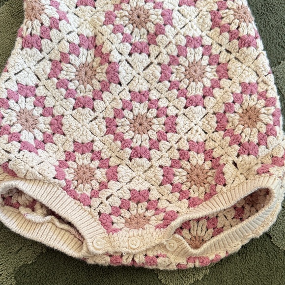 Zara Pink and Cream Crochet Kids One Piece - Picture 4 of 7